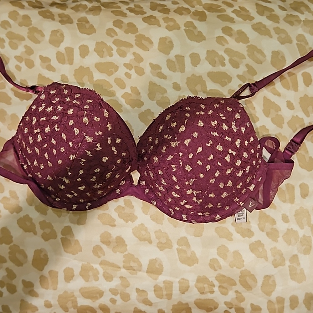 Victoria's Secret 32C pushup bra